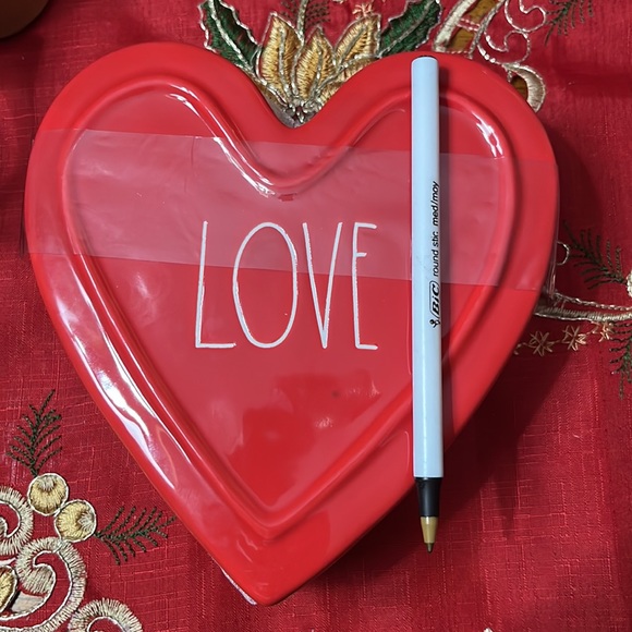 Rae Dunn Red Heart Shape Large Container/Trinket. - Picture 4 of 4